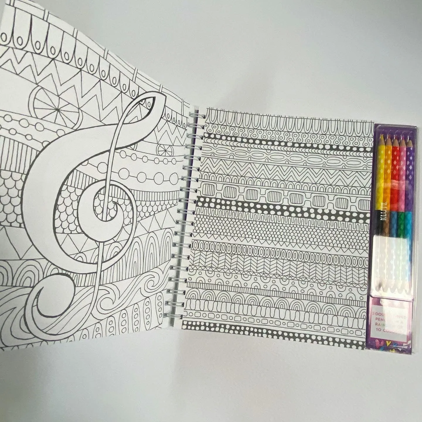 KLUTZ - Coloring Crush (Book and Colouring Kit)