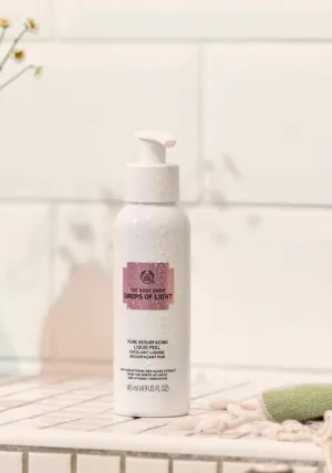 The Body Shop Drops Of Light Pure Resurfacimg Liquid Peel